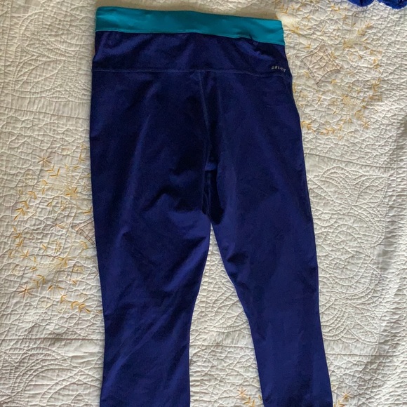 Nike Capri tights size S - Picture 6 of 8